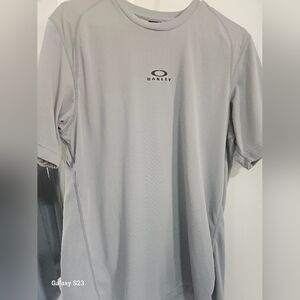 Oakley Men's Gray T-Shirt